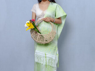 Phorei Kashan Suit White | Green Phor