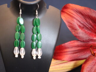 Trendy earring, flat oval green and white beads | 2 lines string